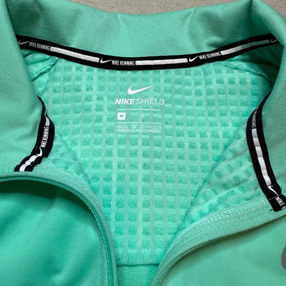Woman’s Nike Shield Full Zip Jacket - Picture 8 of 10